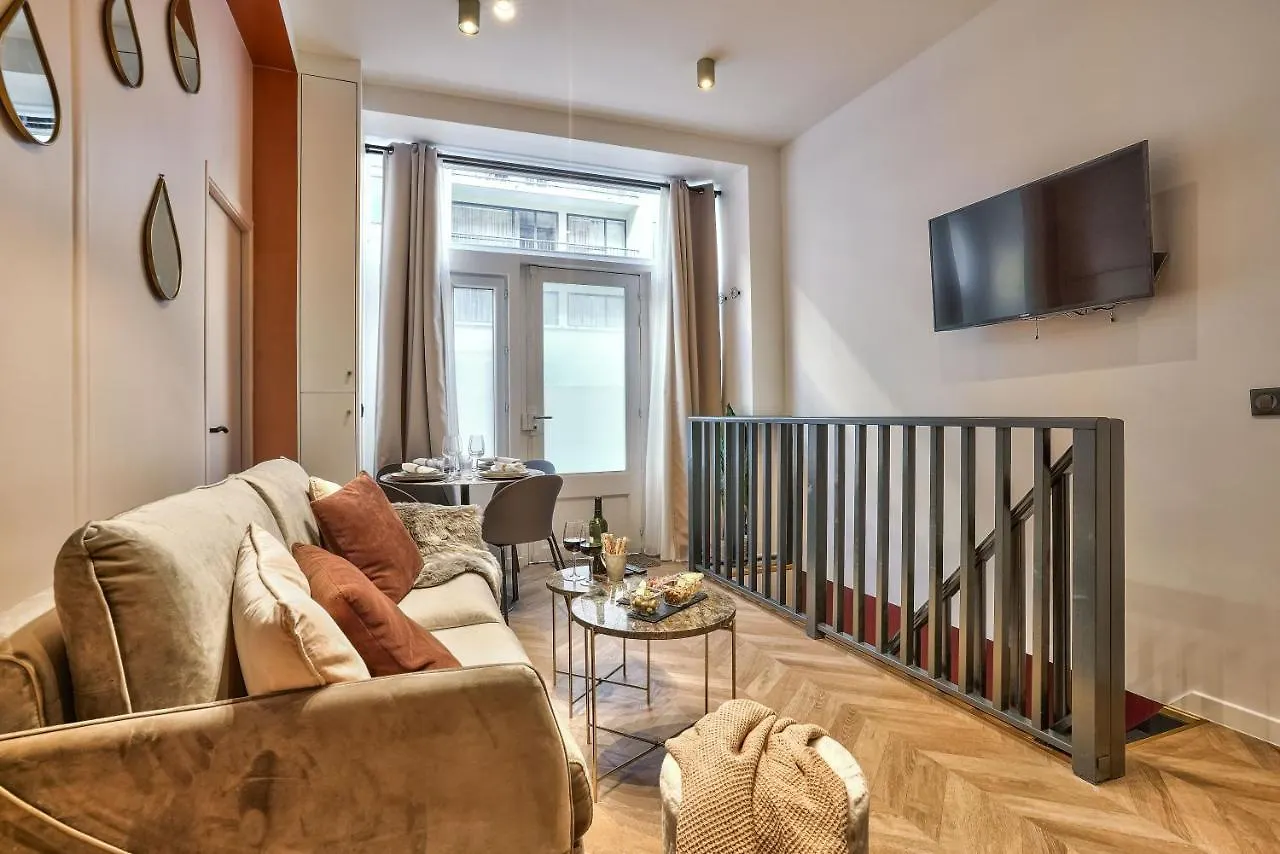 New Eiffel Tour ! Splendid In The Heart Of Lägenhet Paris